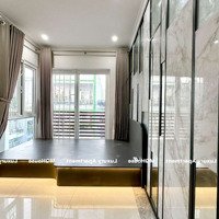 Chính Chủ Cho Thuê Căn 2 Phòng Ngủ70M2_Thang Máy, Hầm Xe_Mới 100%