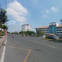 Bán Nhà -Hẽm Xe Hơi- Ngay Phú Mỹ Hưng - P. Tân Phú - Quận 7 - 55M2 - 7 Tỷ