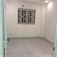 Phòng Mới 20M2 Toilet Riêng Nội Thất Cơ Bản Khu An Ninh