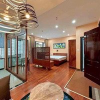 Căn Hộ Siêu Đẹp View Hồ Tây 45 M Full Đồ Cao Cấp