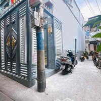 Nhà Trệt Lầu 2P2Wc