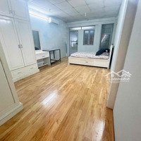 Phòng Rộng Rãi, Dọn Vào Ở Ngay, 32M2, Có Máy Lạnh, Cho Nuôi Thú Cưng