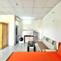 Phòng Ban Công 30M2 Máy Giặt Riêng Ngay Ngã Tư Hàng Xanh