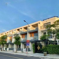 Bán Căn Shophouse 3 Tầng Đường 18M Mỹ Gia Gói 8 Kvg The Capella Nha Trang Giá Chỉ 5,2 Tỷ