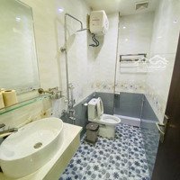 Cho Thuê Tòa Nhà Văn Cao, 6 Phòng Căn Hộ Có Bếp, Diện Tích: 80M2 X 5 Tầng.