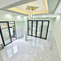 Nhà Đẹp 2 Tầng Gần Chợ 200 Hẻm Thông