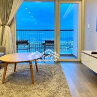 Cho Thuê Căn Hộ Fhome 1 Phòng Ngủ64M2 Tầng Cao View Sông Hàn, Thấy Cả Biển