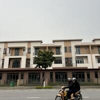 Duy nhất căn Shophouse 120m2 áp góc hướng Đông Centa City VSIP Từ Sơn Bắc Ninh giá tốt.