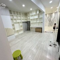 Cho Thuê Căn Hộ 4 Phòng Ngủ View Đẹp Hà Đô Centrosa Nội Thất Như Hình