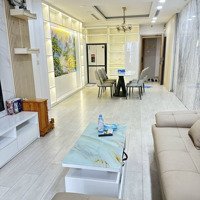 Cho Thuê Căn Hộ 4 Phòng Ngủ View Đẹp Hà Đô Centrosa Nội Thất Như Hình