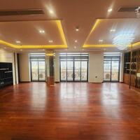 ��Tòa Building Lô góc siêu VIP Hoàng Quốc Việt 114m 9T, Ô tô tải tránh, 68 tỷ��