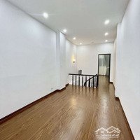 Cho Thuê Cả Nhà Mặt Ngõ Láng Trung , 60M2 X 5 Tầng ,Lô Góc ,Ngõ Ô Tô