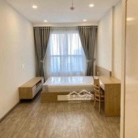 Sunrise City View, 76M2, 2 Phòng Ngủ Giá Bán 17 Triệu, Đường Nguyễn Hữu Thọ, Quận 7