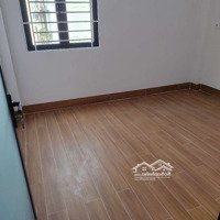 4X15 Trệt 3 Lầu 5 Phòng Ngủ 4 Vệ Sinhmới Xây Có 3 Máy Lạnh Vào Ở Ngay Hẻm 5M