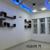 Cho thuê nhà đẹp 3 tầng - 2 MT đường Nguyễn Khánh Toàn, gần Phan Đăng Lưu, Hải Châu- giá rẻ 15tr/th