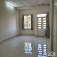 Cho Thuê Nhà 4X25 1Lầu 2 Phòng Ngủ 2 Vệ Sinh1Bếp Sau Nhà Đất Trống