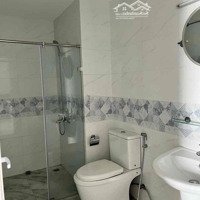 Căn Hộ 65M2 2 Phòng Ngủcó 2 Máy Lạnh 1 Máy Giặt Có Thể Vô Ở Liền