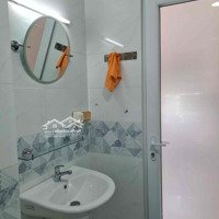 Căn Hộ 65M2 2 Phòng Ngủcó 2 Máy Lạnh 1 Máy Giặt Có Thể Vô Ở Liền