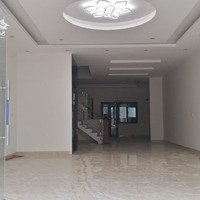 Mặt Bằng Kinh Doanh 4 Tầng 432M2 Phố Nguyễn Thái Học Ngay Trung Tâm