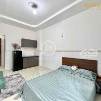 Ban Công Studio Full Nội Thất Mới Ngay Etown Cộng Hoà