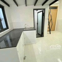 Duplex Cửa Sổ Thoáng - Nguyễn Gia Trí - Giá 5, 5 Triệu