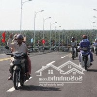 Bán 10Ha Đất Mặt Tiền Nhựa Ngay Cầu Hàm Luông , Khu Vực Cực Đẹp