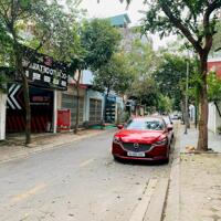 Chính chủ nhờ bán gấp 75m2 đất thổ cư tặng căn nhà cấp 4 mặt phố Nguyễn Văn Hưởng, Giang Biên