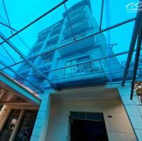 Bán Khách sạn Cẩm Lĩnh 7 tầng, 60 phòng view hồ siêu đẹp đầu tư là thắng