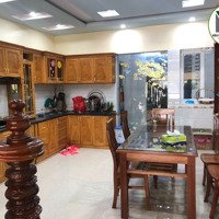 Cho Thuê Nhà Nội Thất Đẹp Phố Văn Cao, Diện Tích: 90M2, 4 Ngủ