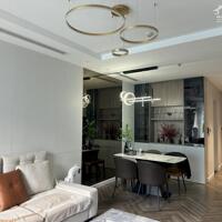 Cho thuê căn hộ 2 phòng ngủ siêu đẹp Vinhomes Nguyễn Chí Thanh, đủ nội thất vào ở luôn