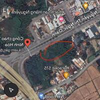 Bán lô đất vị trí vàng, ngay cổng chào Thị xã Ninh Hoà. Giá 40tr/m2