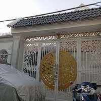 Bán Nhà Villa Đẹp Gần Chợ Hóc Môn