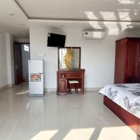 Căn Hộ Ban Công 40M2 Full Nội Thất Gần Công Viên Lê Thị Riêng