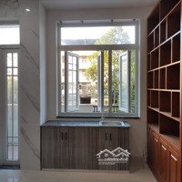 Phòng 40M2 Đầy Đủ Nội Thất - Gần Trường Kinh Tế - Gần Bến Xe