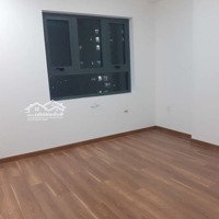 Cho Thuê 2Pn 2 Vệ Sinhq7Riverside Căn Góc 69M2 Nội Thất Cơ Bản Có Rèm