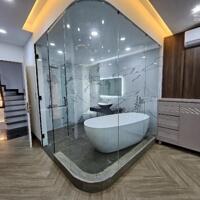 Bán Nhà Ngọc Lâm , Quận Long Biên 60M x 7 Tầng , Kinh Doanh , Gara , Thang Máy , Nội Thất . 13 Tỷ