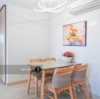 Cho Thuê Căn Hộ Gold Coast 2 Phòng Ngủ, Đầy Đủ Nội Thất Rất Đẹp