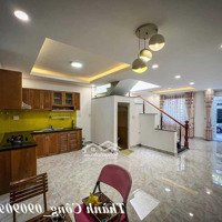 Bán Nhà Đẹp Còn Mới Nguyễn Duy Dương Quận 10 69M2(6X11) 4T Chỉ 8 Tỷ.