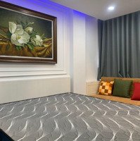 Nhà Nguyên Căn 2Mt Full Nội Thất 5 Sao, View Công Viên 10X20M Thang Máy, 1Hầm, 3T 4 Phòng Ngủkdc Trung Sơn