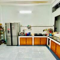 Bán nhà Đội Cấn 230m2 oto vào nhà mặt tiền rộng kinh doanh tốt 26 tỷ