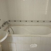 Cho Thuê Phòng 35M2,Có Ban Công,Cửa Sổ.giờ Giấc Tự Do.cao Lỗ,P4,Q8!