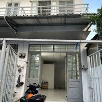 Nhà 1 Trệt 1 Lầu 40M2 Hẻm Oto Giá 5 Triệu