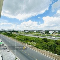 Shophous Mặt Tiền Song Hành Lakeview City Giá 40- 45 Triệu/Th Nhà Đã Hoàn Thiện Nội Thất. Liên Hệ: 0917330220