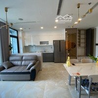 Chuyển Nhượng 2 Phòng Ngủ86M2 Vinhomes Golden River Quận 1 - Nội Thất Sang Trọng Mới 90%