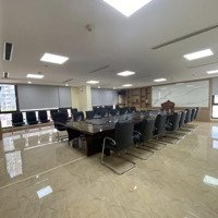 Siêu Phẩm - Mặt Phố Vip Hoàng Quốc Việt Tòa Building Đẳng Cấp 9 Tầng Thang Máy Xịndiện Tích291M2 179 Tỷ