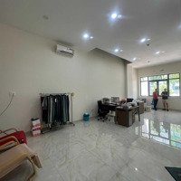 Cho Thuê Văn Phòng 100M2 Tầng Trệt Kdc Him Lam Q. 7. Giá 22 Triệu/Th. Liên Hệ: 0984 159 699