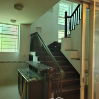 Villa 146 Nguyễn Văn Hưởng, P.thảo Điền. Q2