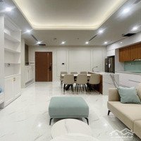 Chính Chủ Cần Bán Gấp Căn Hộ Royal City Giá Siêu Tốt 130M2 3 Phòng Ngủ Chỉ 7,5 Tỷ