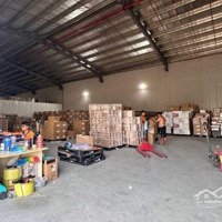 Cho Thuê Kho Xưởng Tại Quận 7Diện Tích300M2 Vách Tường Xe Container Tận Cửa