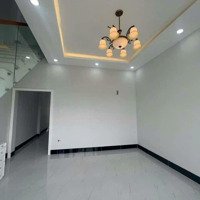 Chính Chủ Gửi Căn Nhà Hẻm Ô Tô Phường 4 Tp Tân An, Long An - Diện Tích: 5M X 21M. Hướng Tây Nam